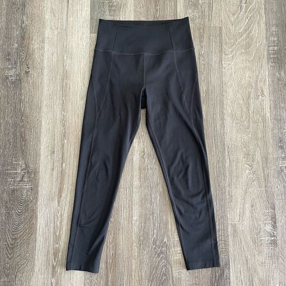 Girlfriend Collective Black Crop Leggings - Size: Small - Picture 6 of 8